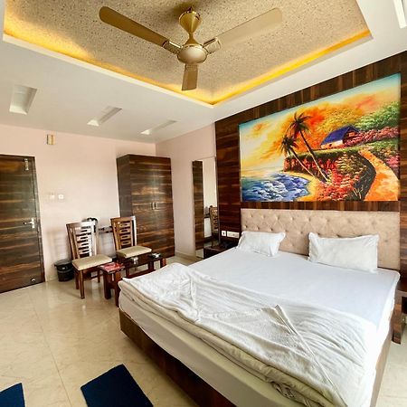 Shree Ganesh Hotel Пури Экстерьер фото