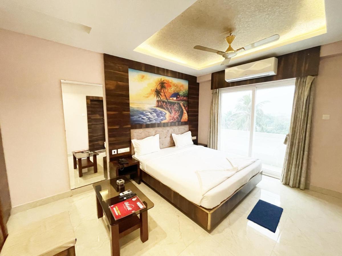 Shree Ganesh Hotel Пури Экстерьер фото